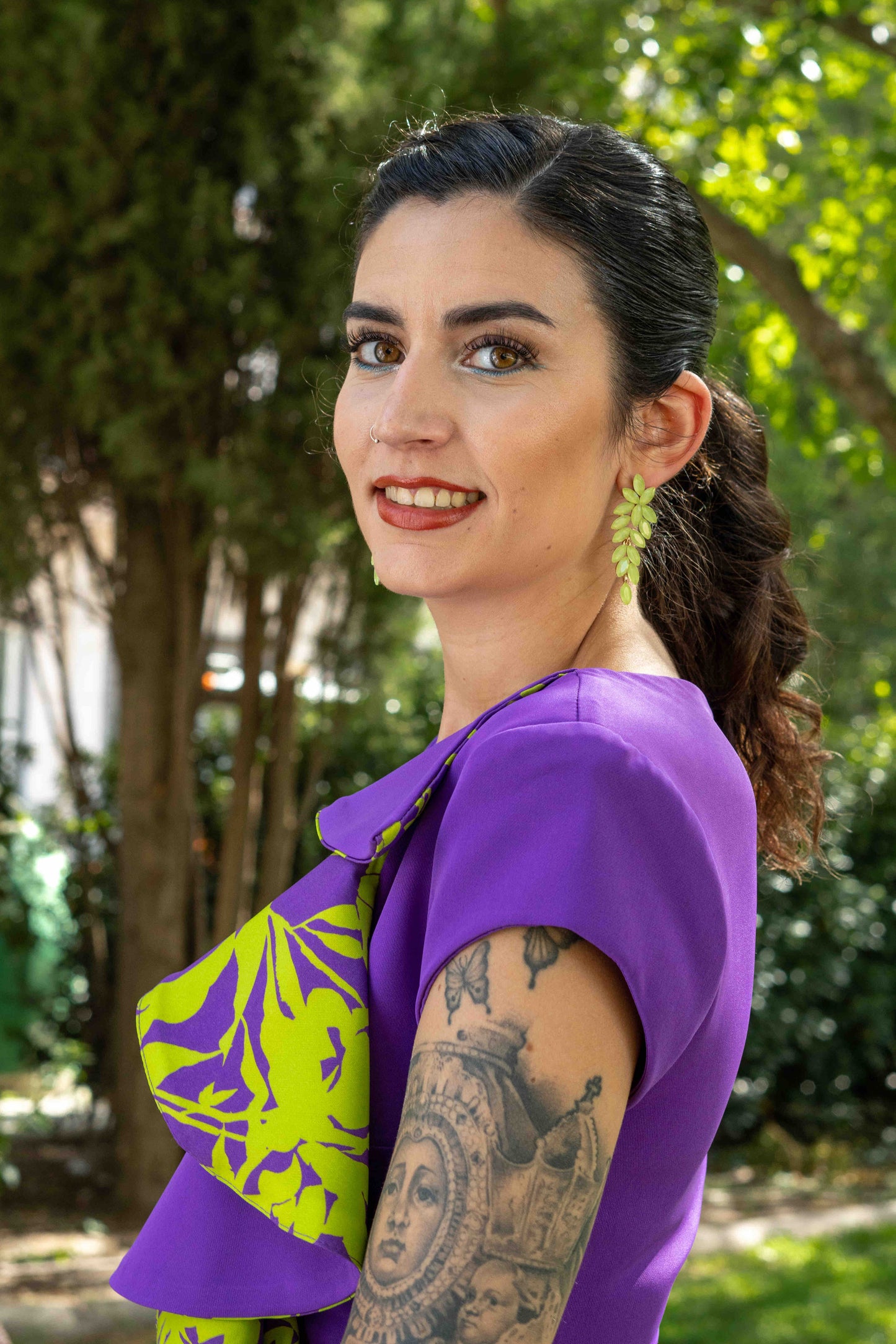 Vestido morado volante